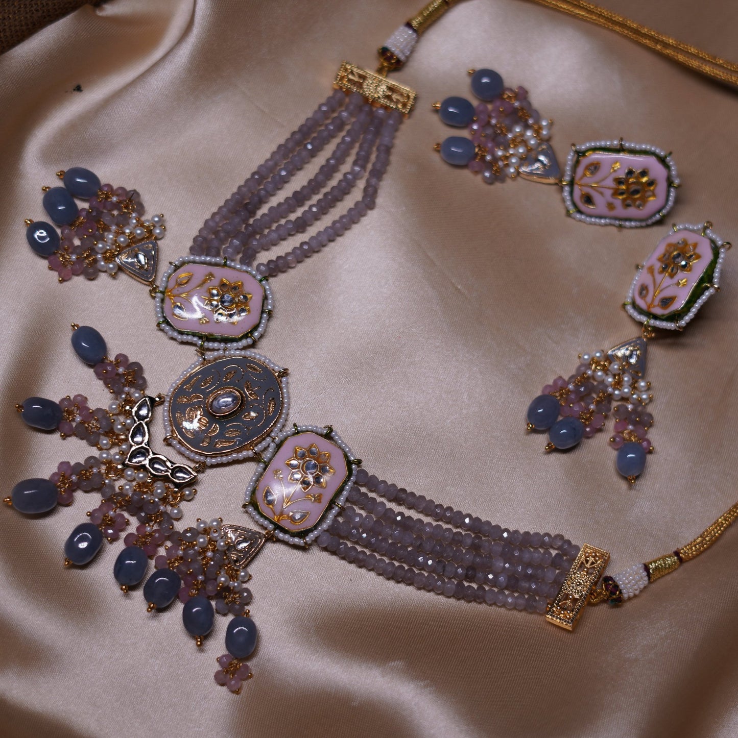 Ziya Tayani Kundan Set | Grey Ombre Choker with Tri-Pendant Design